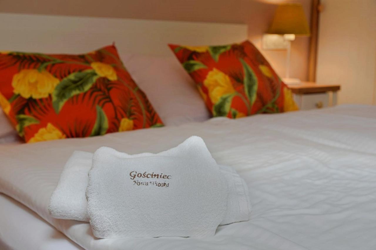 Gosciniec Nowa Wioska Bed & Breakfast Walbrzych Bagian luar foto