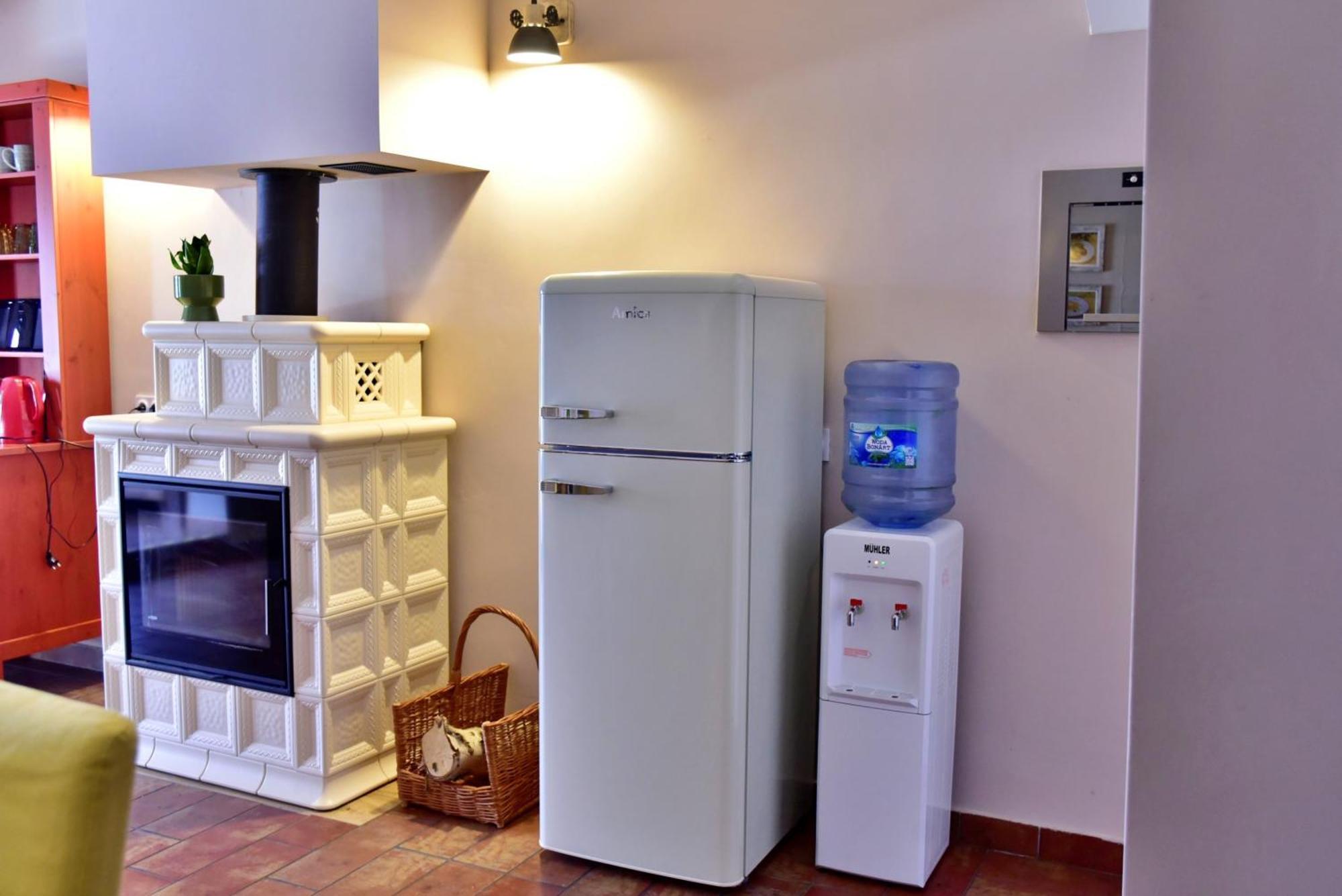 Gosciniec Nowa Wioska Bed & Breakfast Walbrzych Bagian luar foto